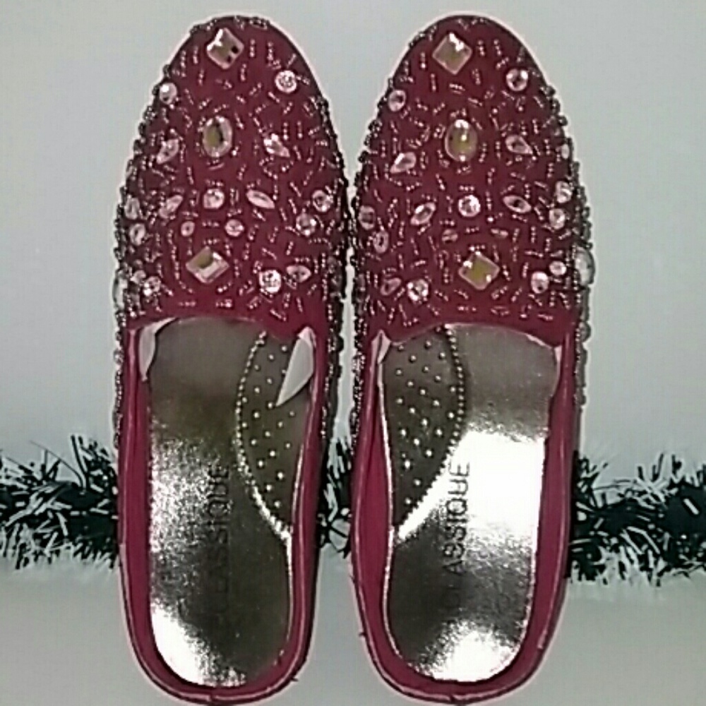 CLASSIQUE WOMEN'S SLIP-ON SANDALS | 6.5W - Picture 2 of 6